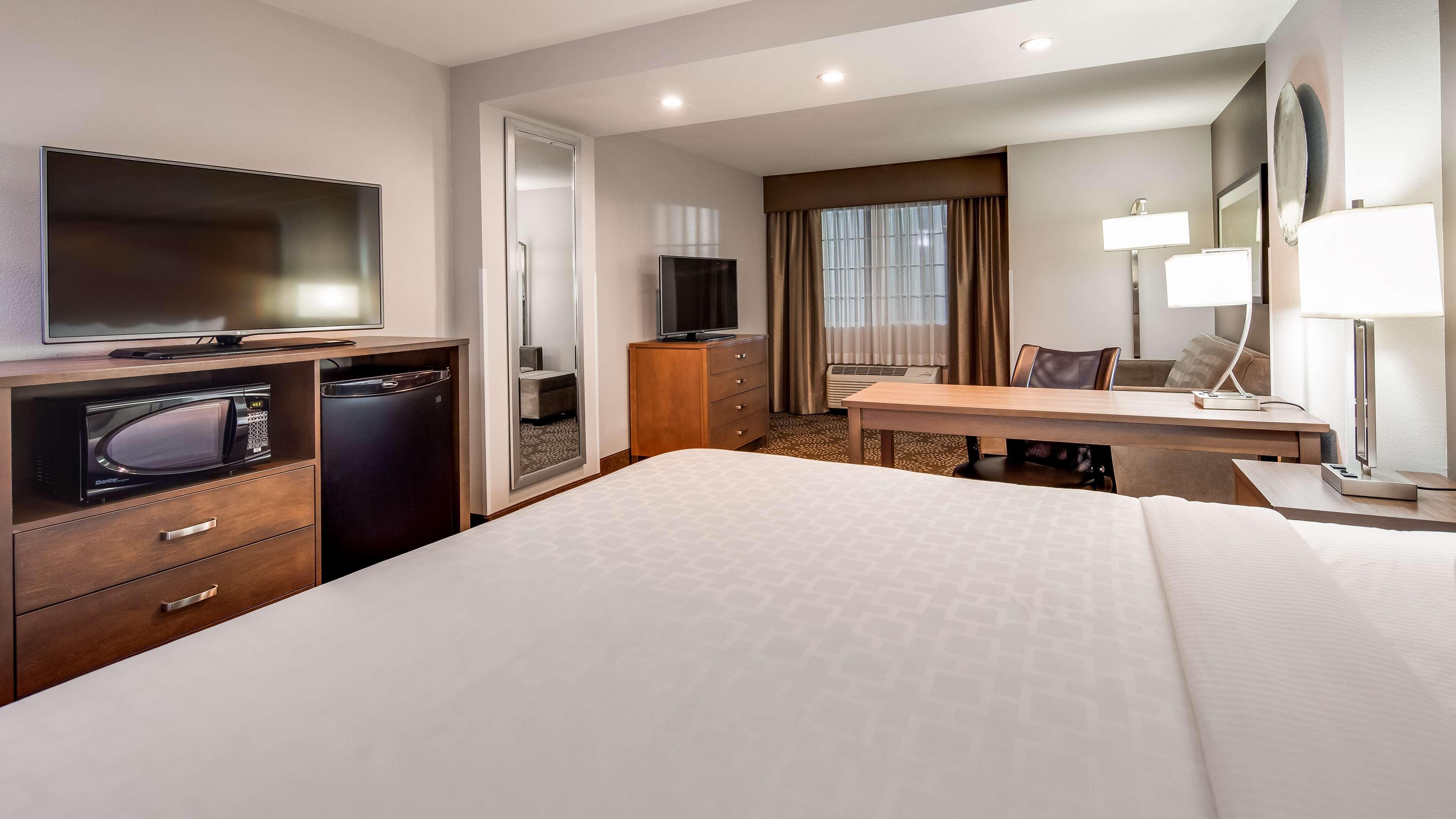 Best Western Plus Spokane North Exterior photo