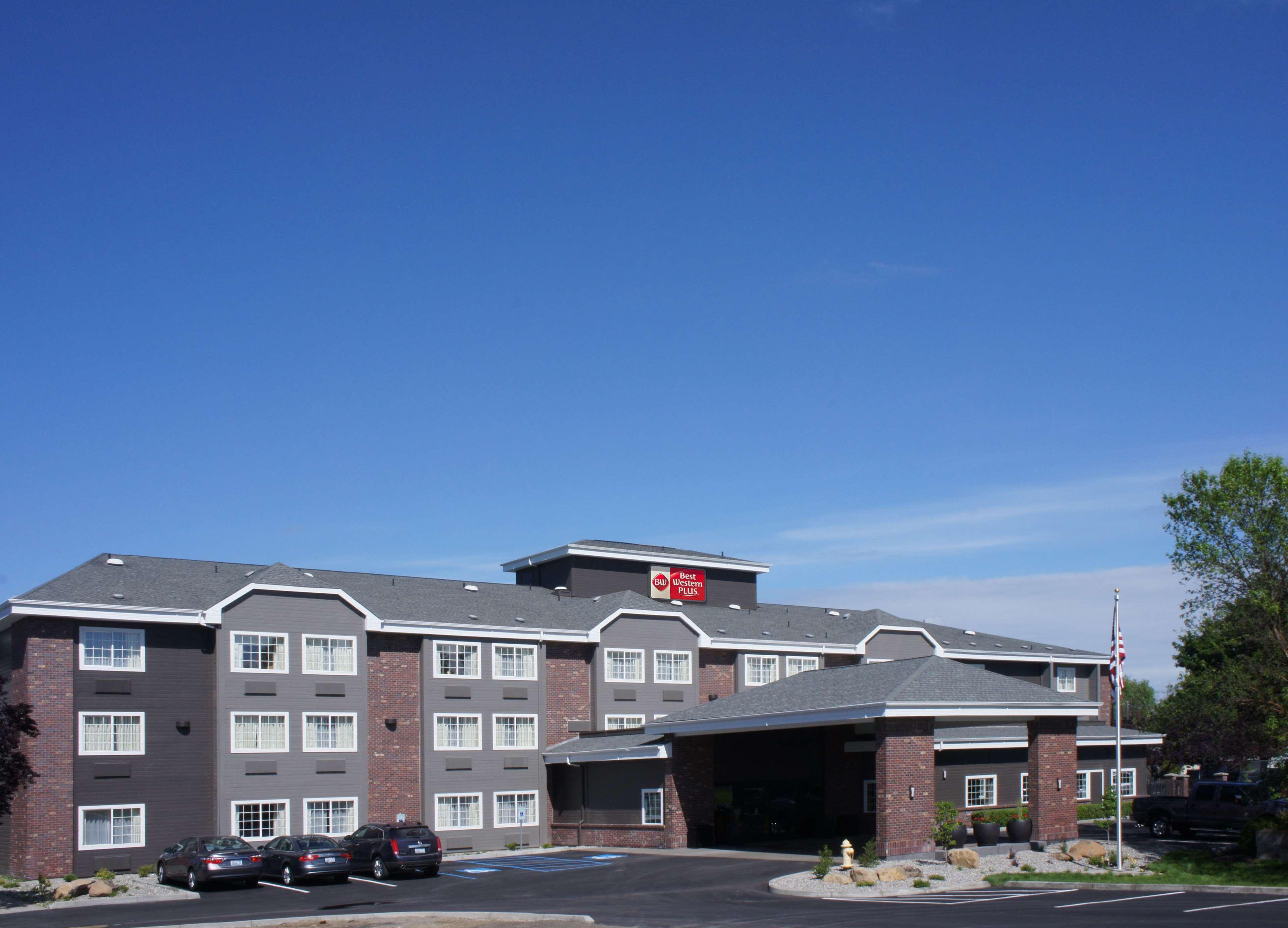 Best Western Plus Spokane North Exterior photo